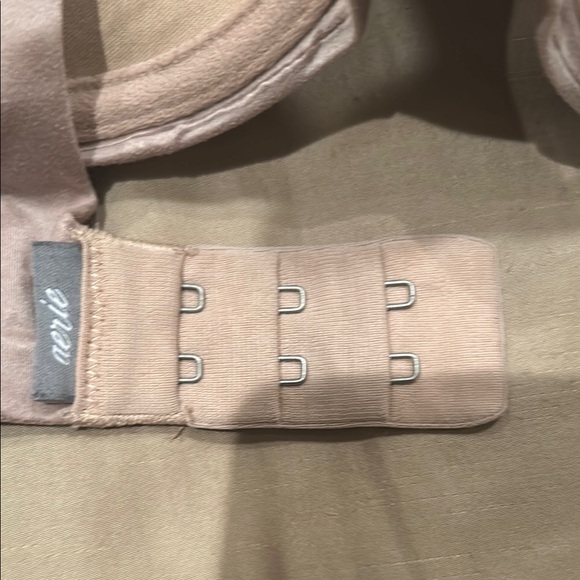 aerie sunnie Demi Molded Cup Bra with Adjustable Straps - Picture 3 of 4